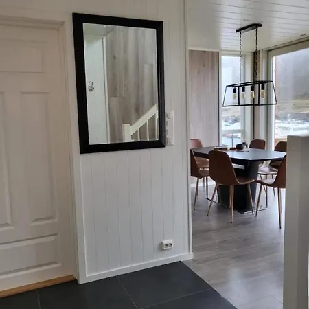 Spektakulaer Rorbu I Autentiske Omgivelser Ballstad Exterior photo