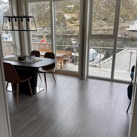 Spektakulaer Rorbu I Autentiske Omgivelser Ballstad Exterior photo