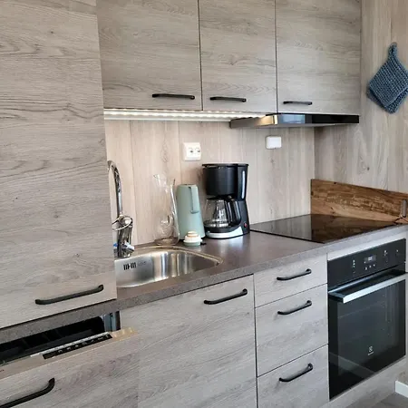 Spektakulaer Rorbu I Autentiske Omgivelser Ballstad Exterior photo